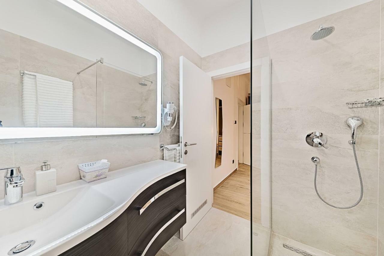 Infinity Centar Zagreb Hotel ภายนอก รูปภาพ